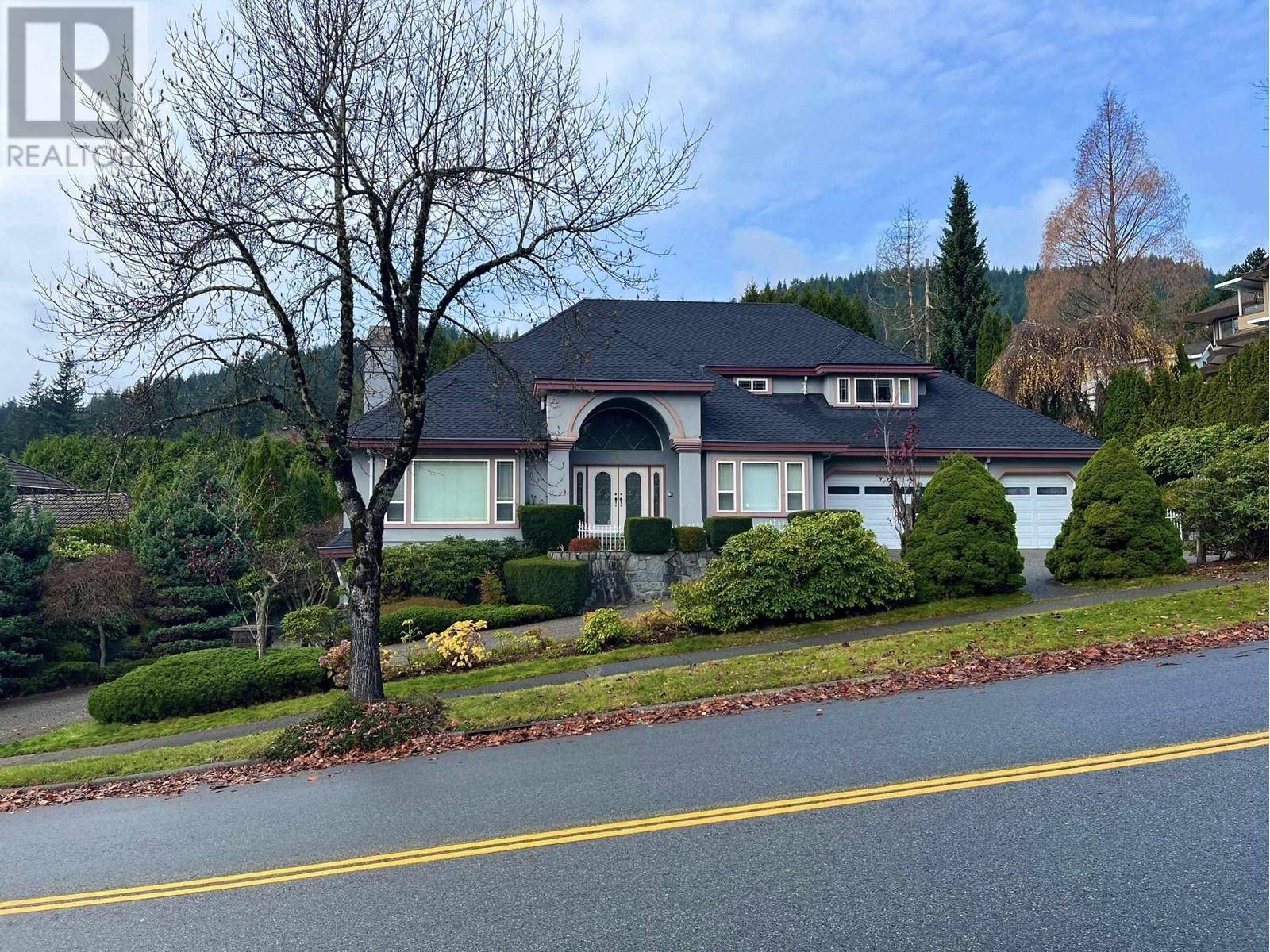 Coquitlam, BC V3E2W7,3022 PLATEAU BOULEVARD