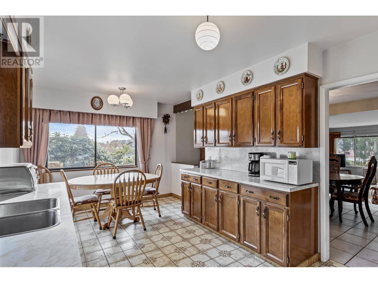 Pitt Meadows, BC V3Y1Z1,13448 REICHENBACH ROAD