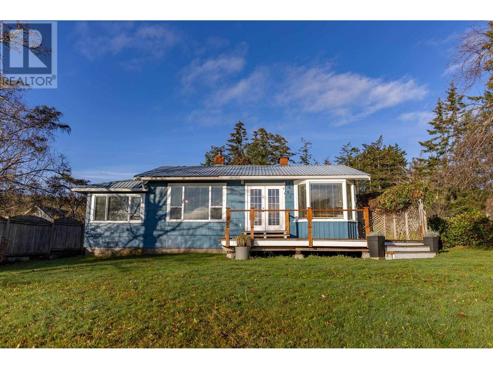 Galiano Island, BC V0N1P0,73 MADRONA ROAD