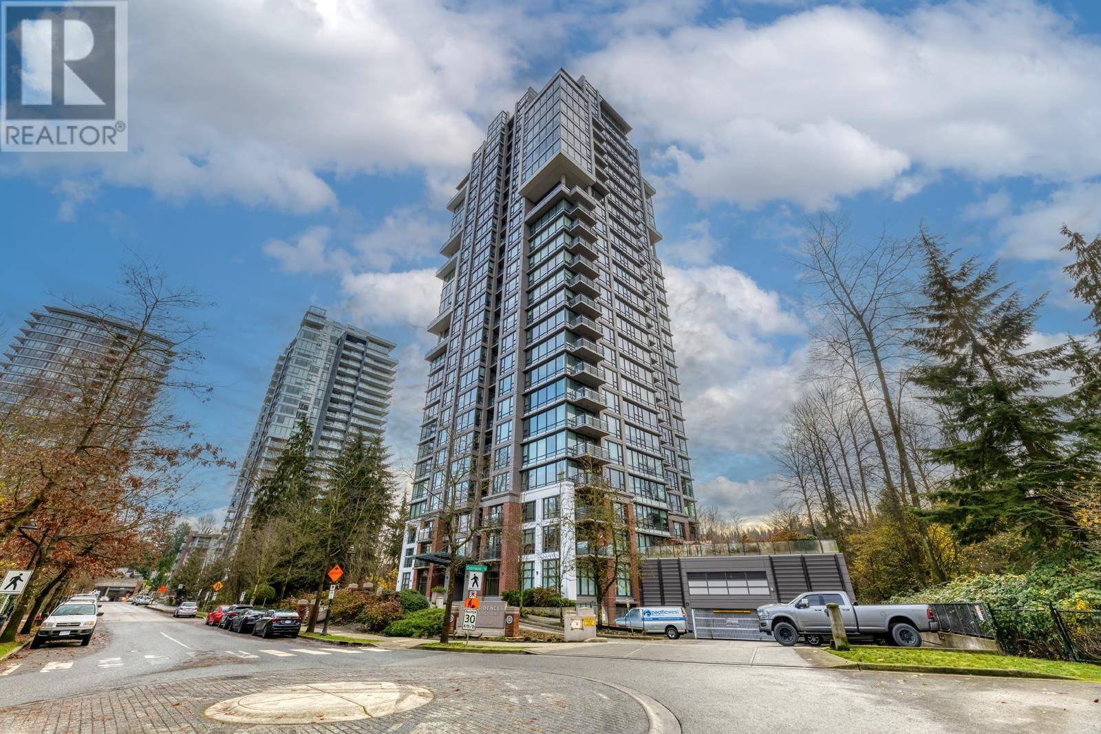 Port Moody, BC V3H0G6,301 CAPILANO RD #903