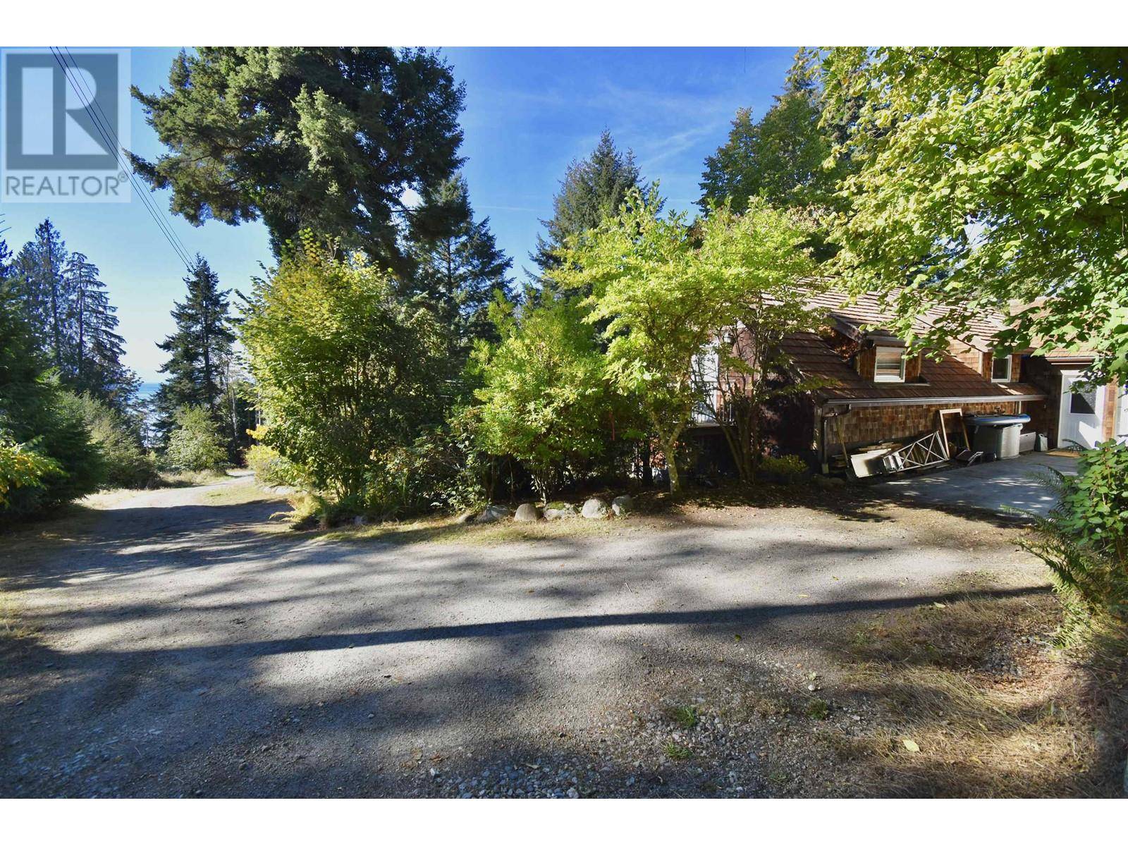 Gibsons, BC V0N1V3,1390 GOWER POINT ROAD