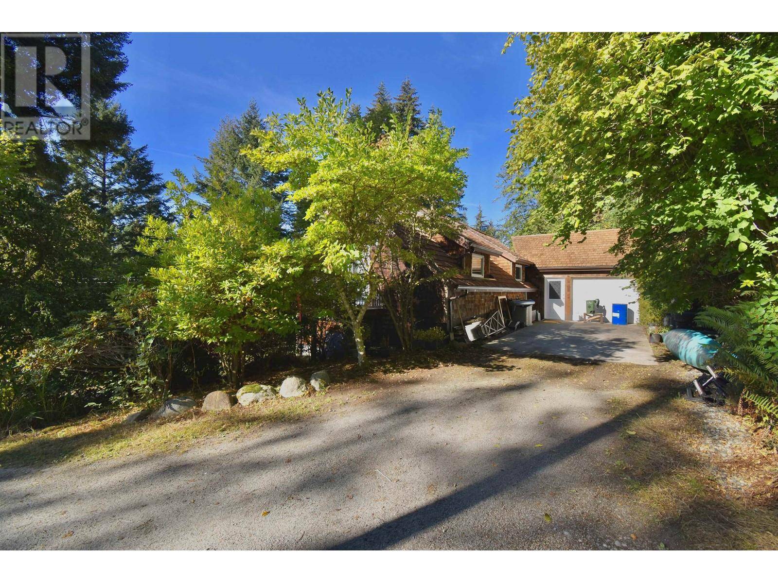 Gibsons, BC V0N1V3,1390 GOWER POINT ROAD