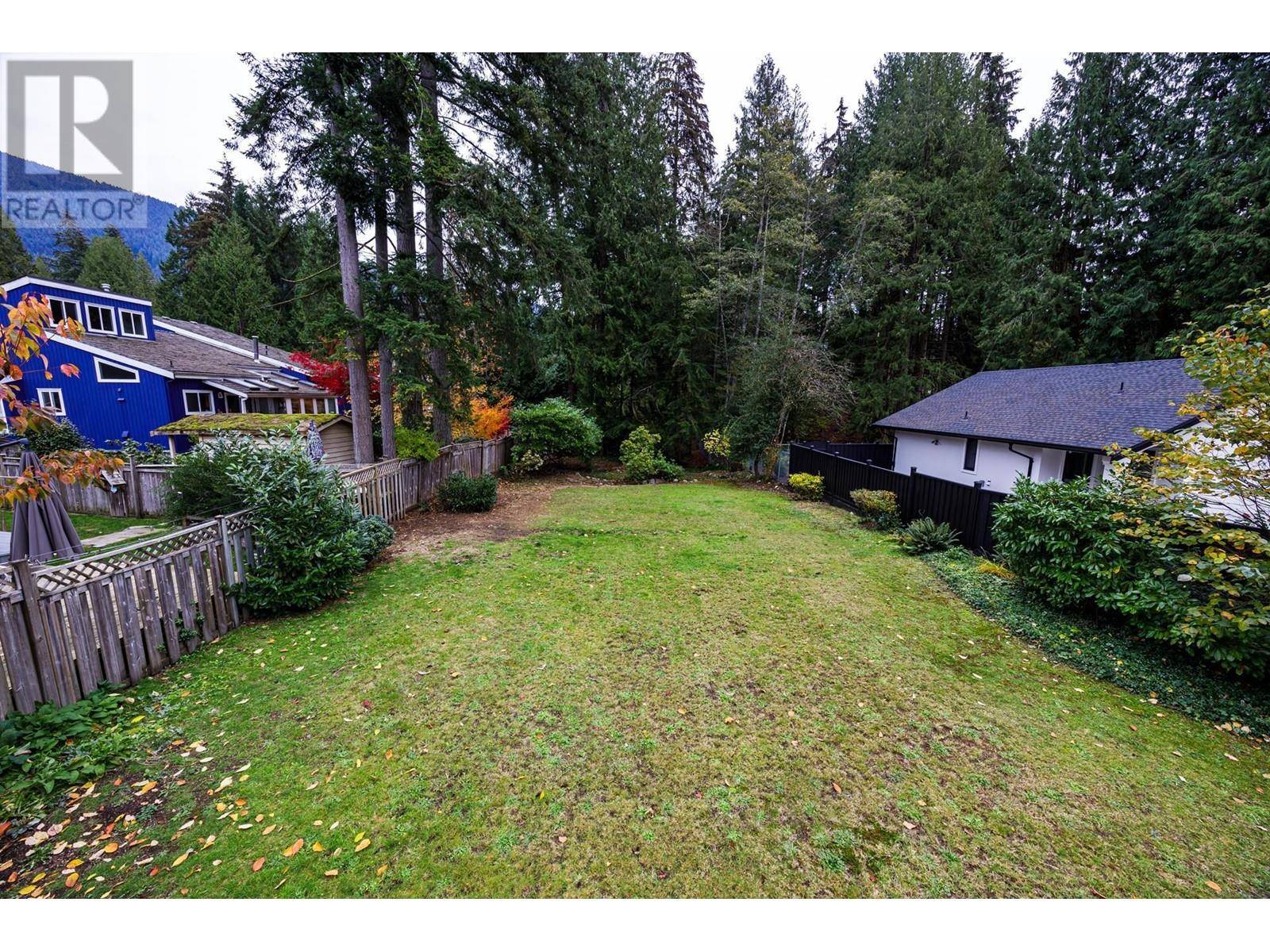 North Vancouver, BC V7R4K3,4578 CAPILANO ROAD