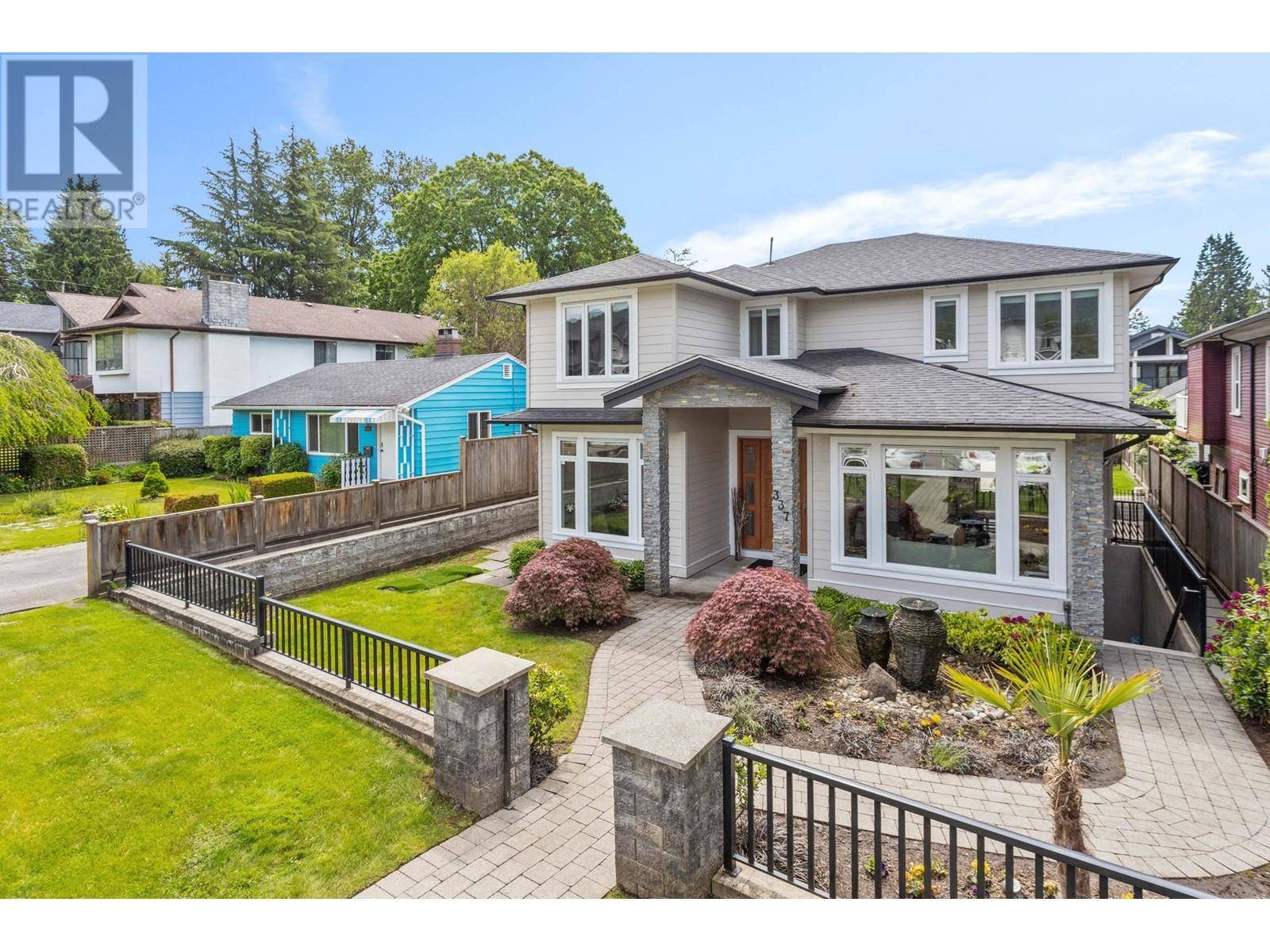 North Vancouver, BC V7M1Y6,337 W 20TH STREET