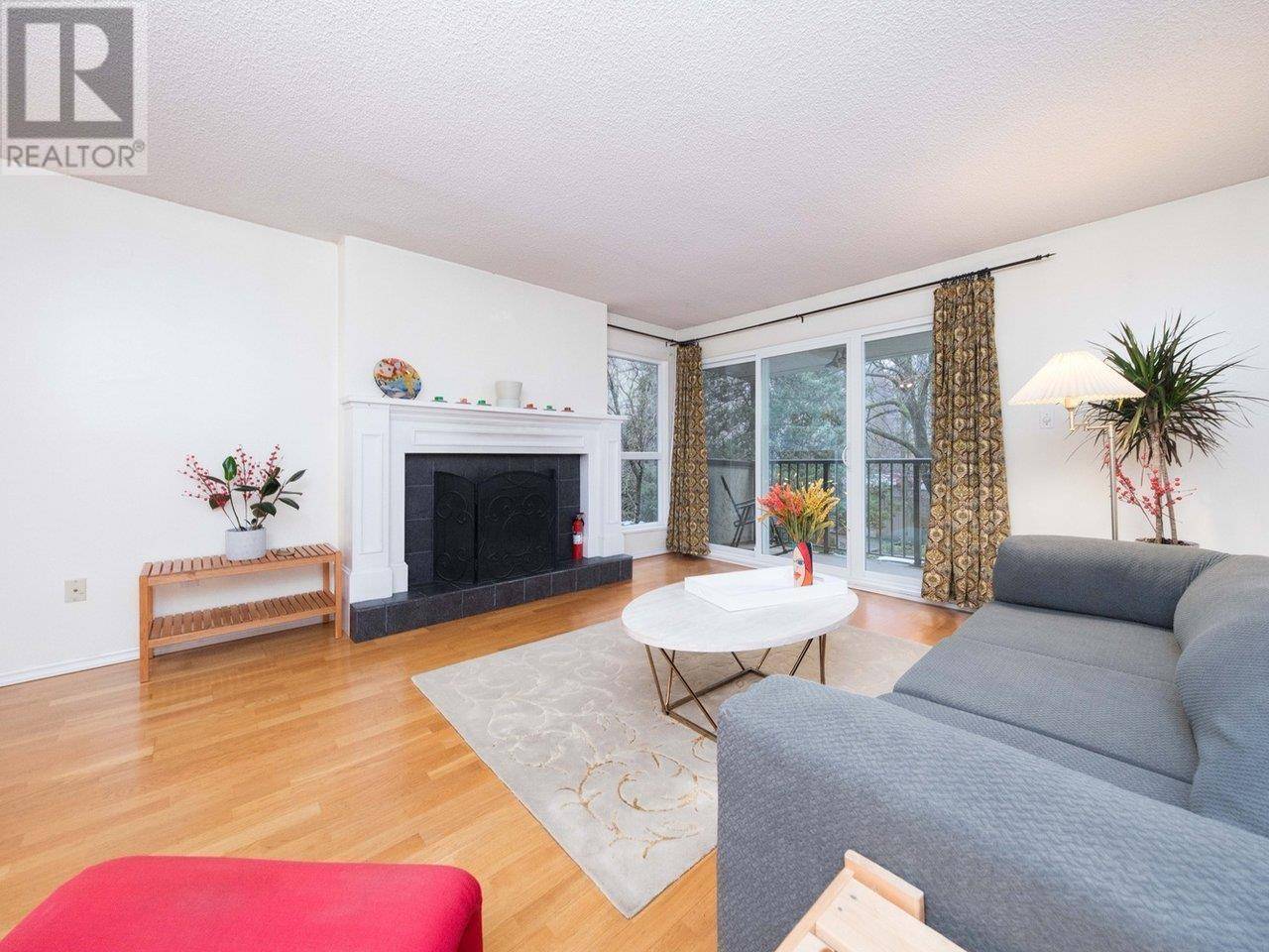 Vancouver, BC V6E1L6,1234 PENDRELL ST #304