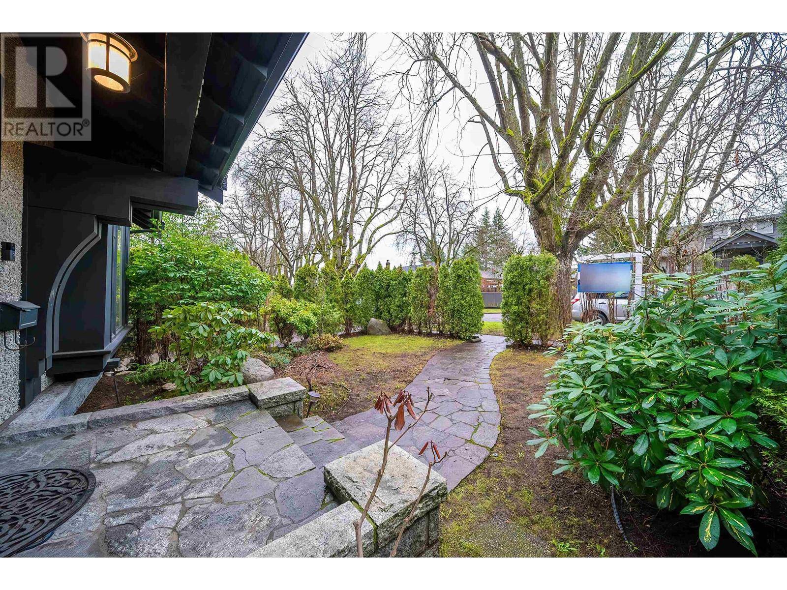 Vancouver, BC V6S1J5,3621 W 22ND AVENUE