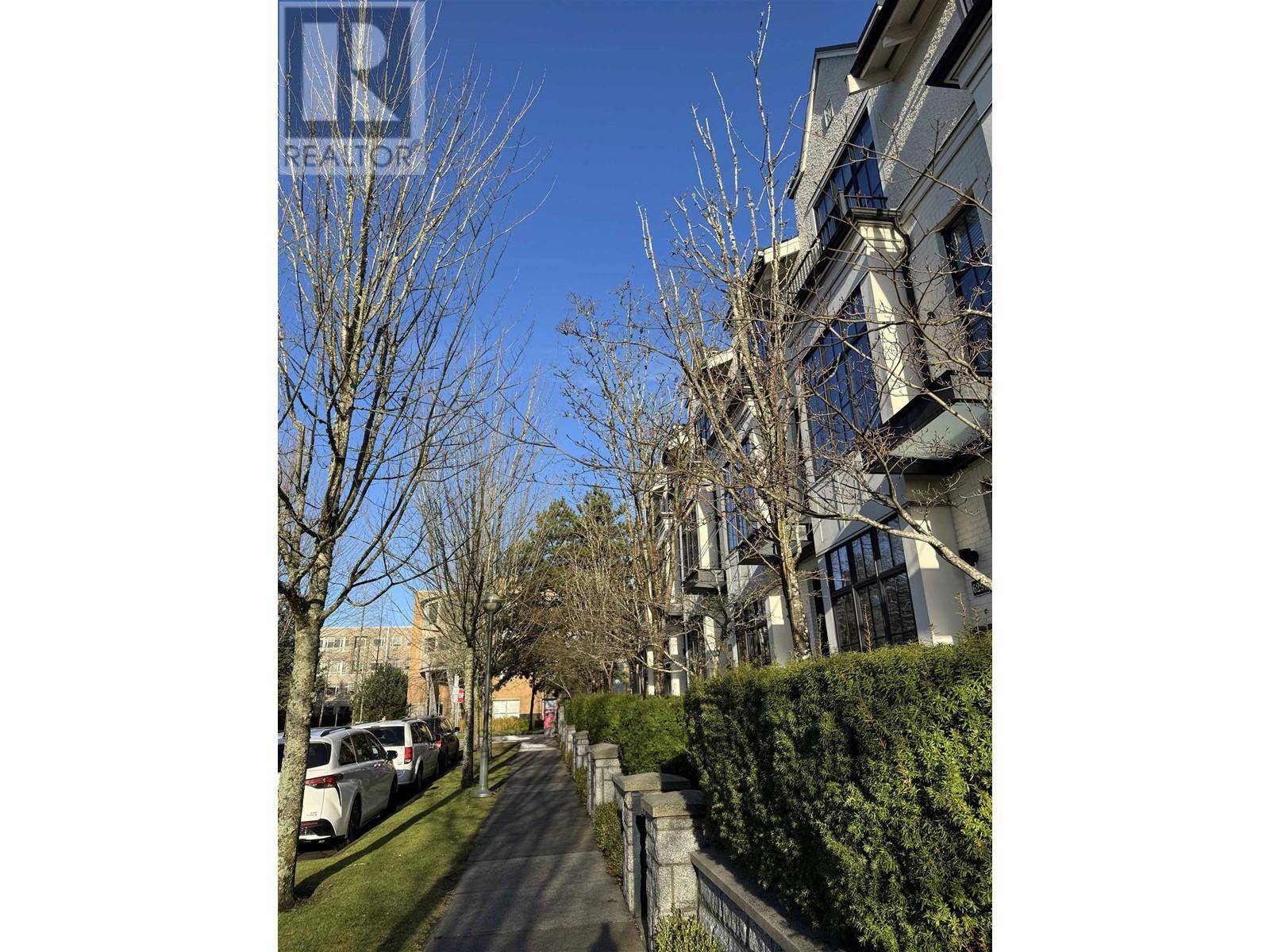 Vancouver, BC V6T0A3,6288 EAGLE DRIVE