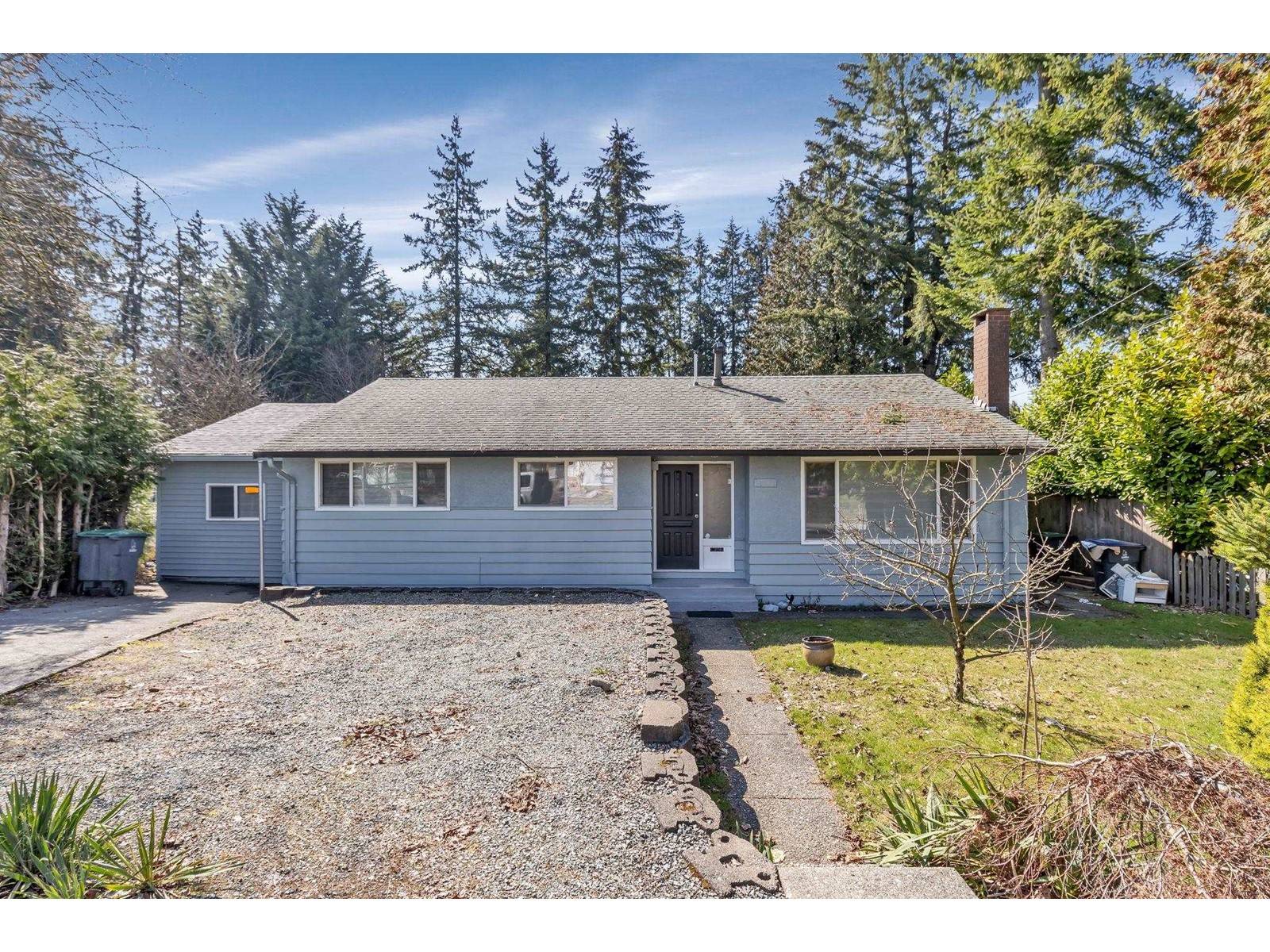 Surrey, BC V3R4T5,15112 DOVE PLACE