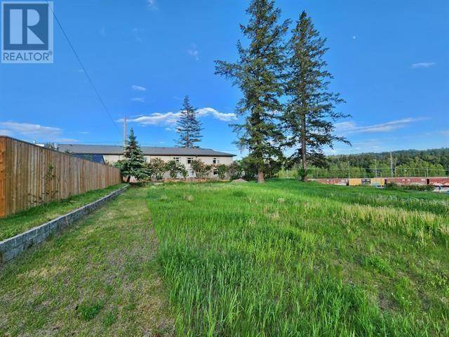 Quesnel, BC V2J2W6,3 & 4 JONES ST #LOTS
