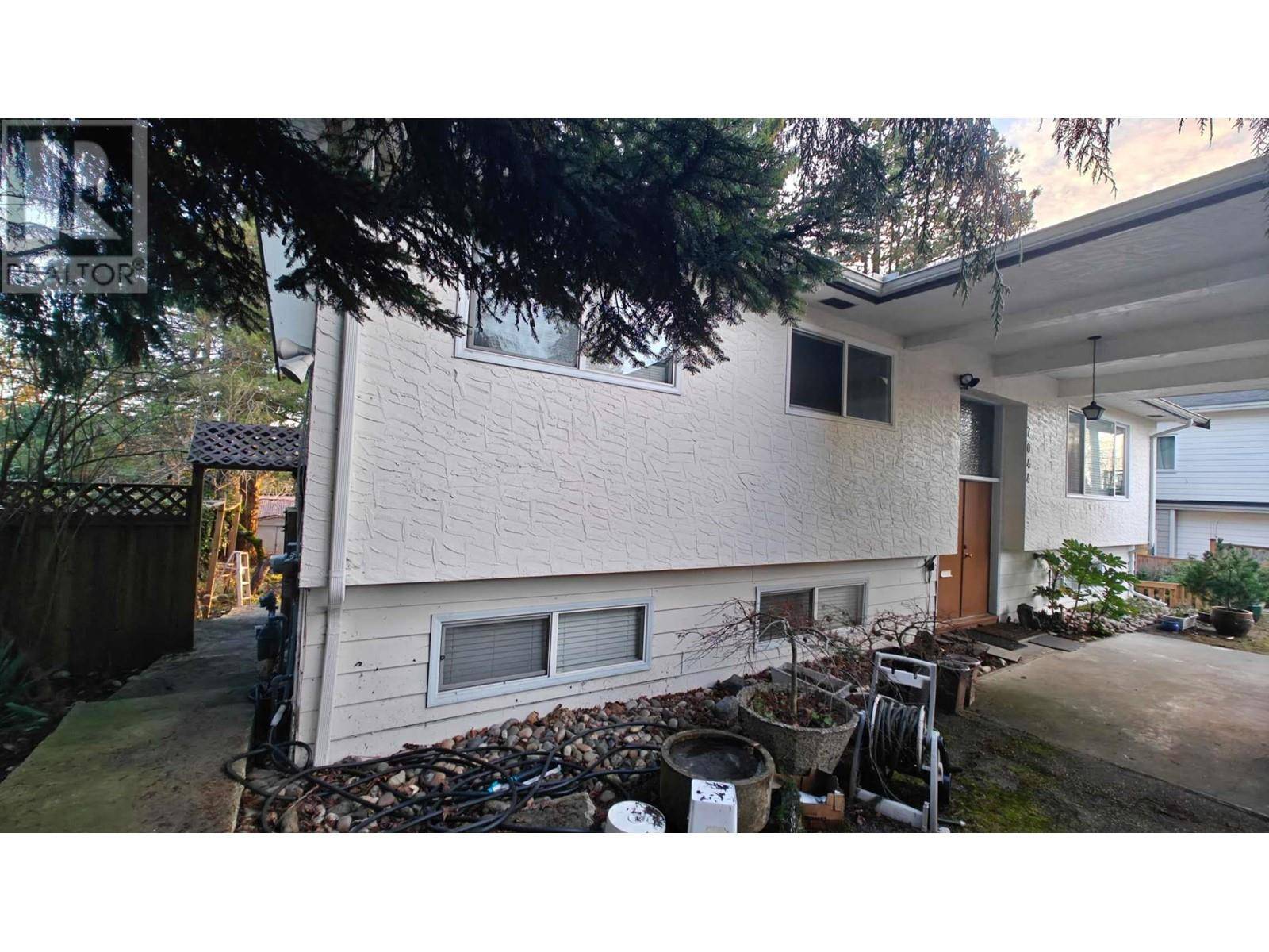 Burnaby, BC V5A1Y5,7044 FIELDING COURT