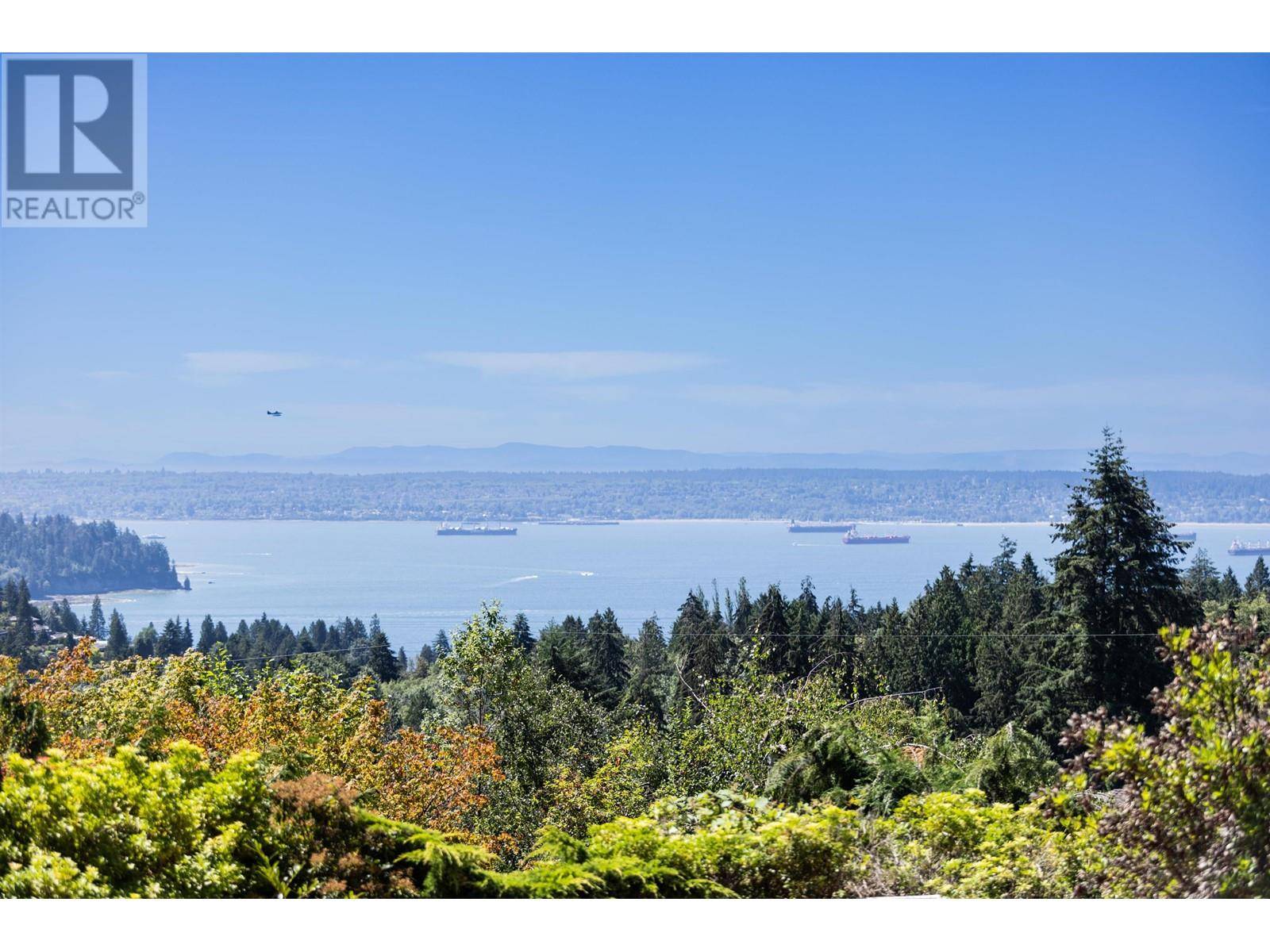 West Vancouver, BC V7S1R2,790 FAIRMILE ROAD