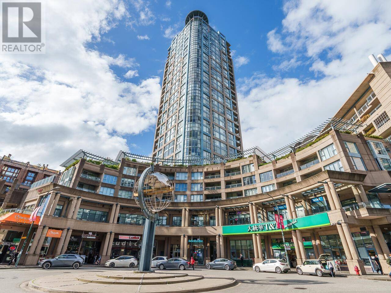 Vancouver, BC V6B6B9,183 KEEFER PL #1402