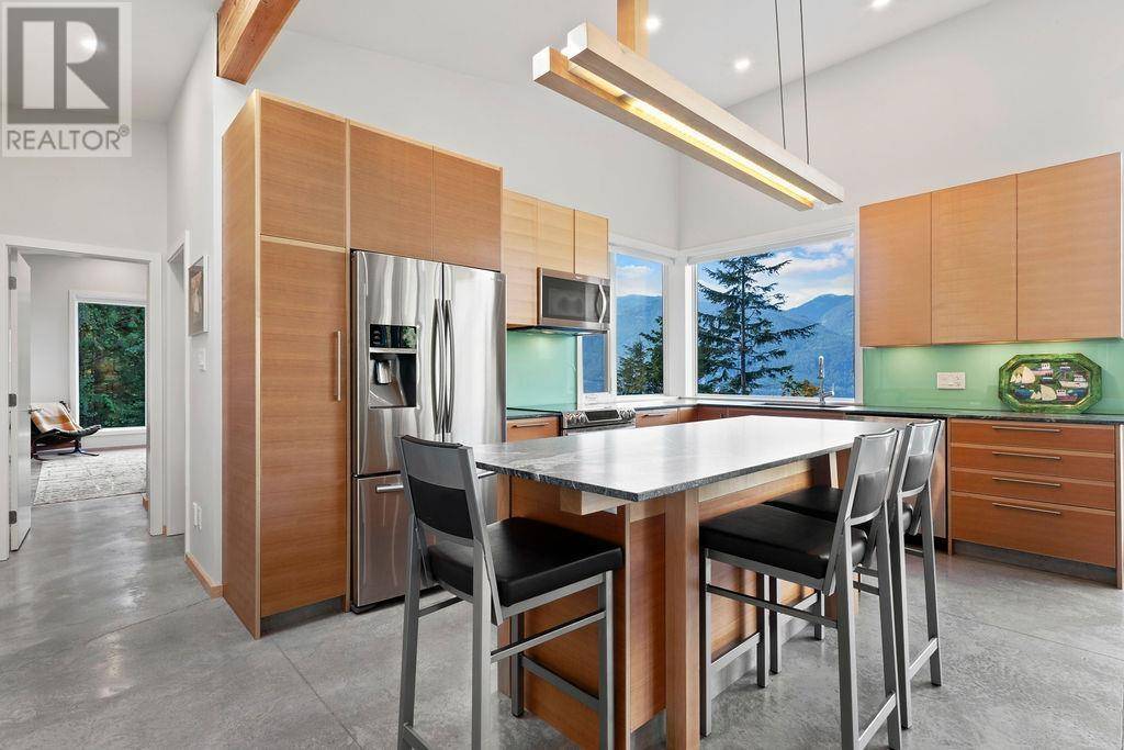 Britannia Beach, BC V8B1J2,1135 COPPER DRIVE