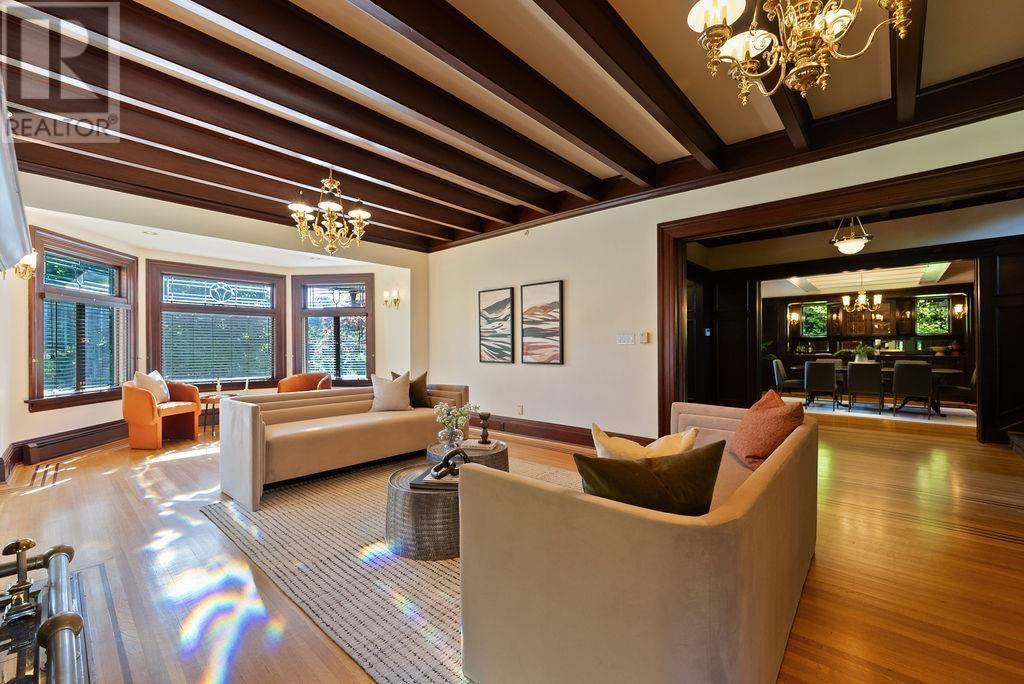 Vancouver, BC V6H2W3,3538 OSLER STREET