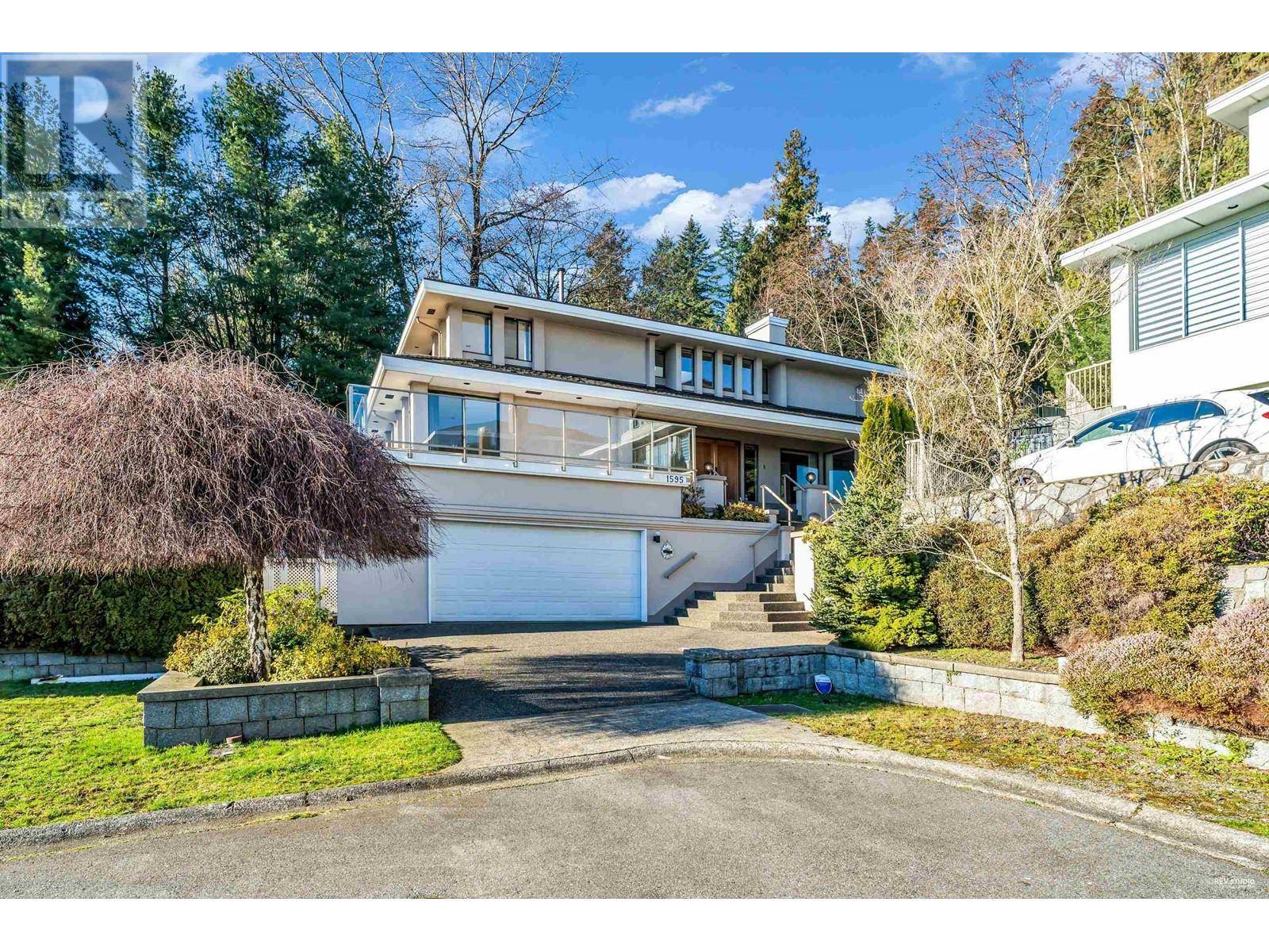 West Vancouver, BC V7S3G5,1595 TYROL COURT