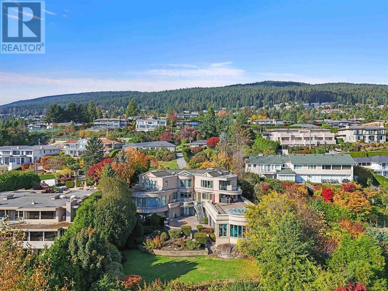 West Vancouver, BC V7S1Z9,850 FARMLEIGH ROAD