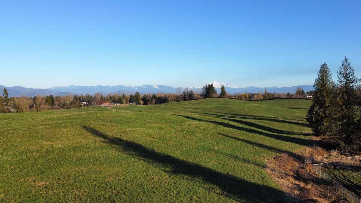 Abbotsford, BC V4X1Z1,6077 ROSS ROAD