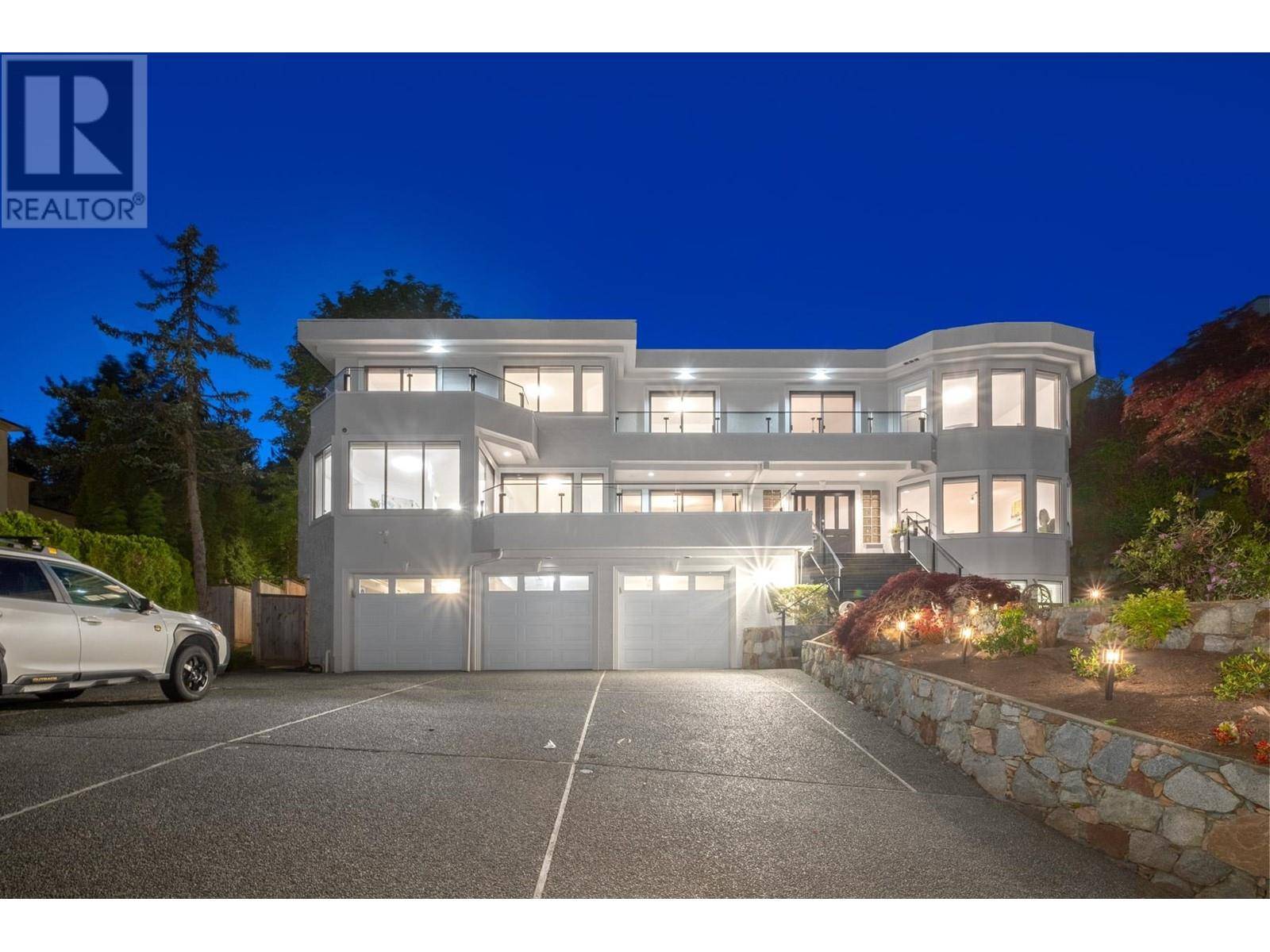 West Vancouver, BC V7S3A3,2523 WESTHILL DRIVE