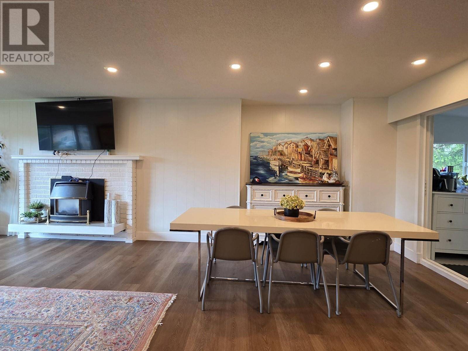 Port Coquitlam, BC V3B2Z5,3796 ST. THOMAS STREET