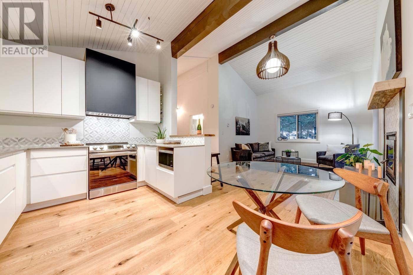 Whistler, BC V8E0B8,3273 ARBUTUS DRIVE