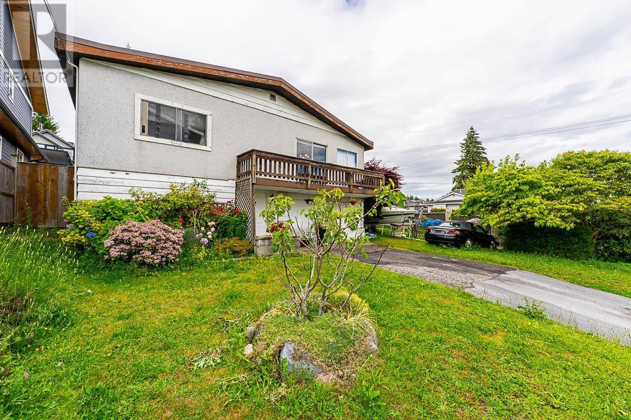 Coquitlam, BC V3K2N7,1031 STEWART AVENUE