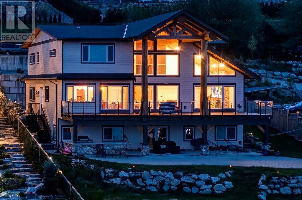 Gibsons, BC V0N1V1,1246 ST ANDREWS ROAD