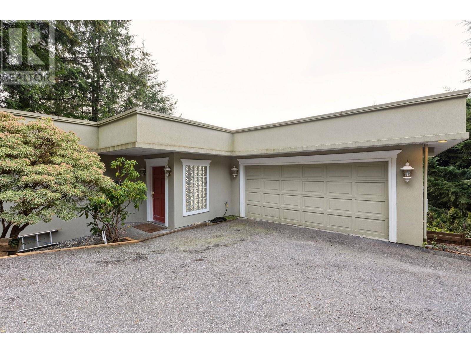 Lions Bay, BC V0N2E0,350 KELVIN GROVE WAY