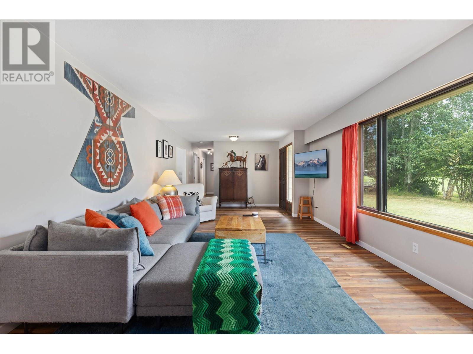 Pemberton, BC V0N2L2,8988B PEMBERTON MEADOWS ROAD