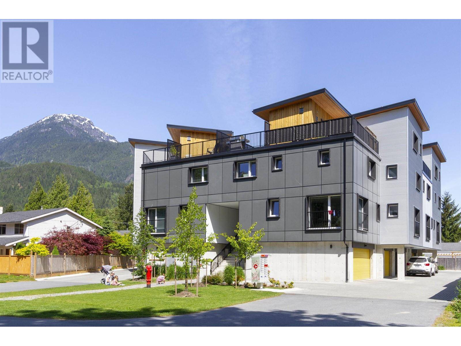 Squamish, BC V8B1A9,1009 ASPEN RD #2