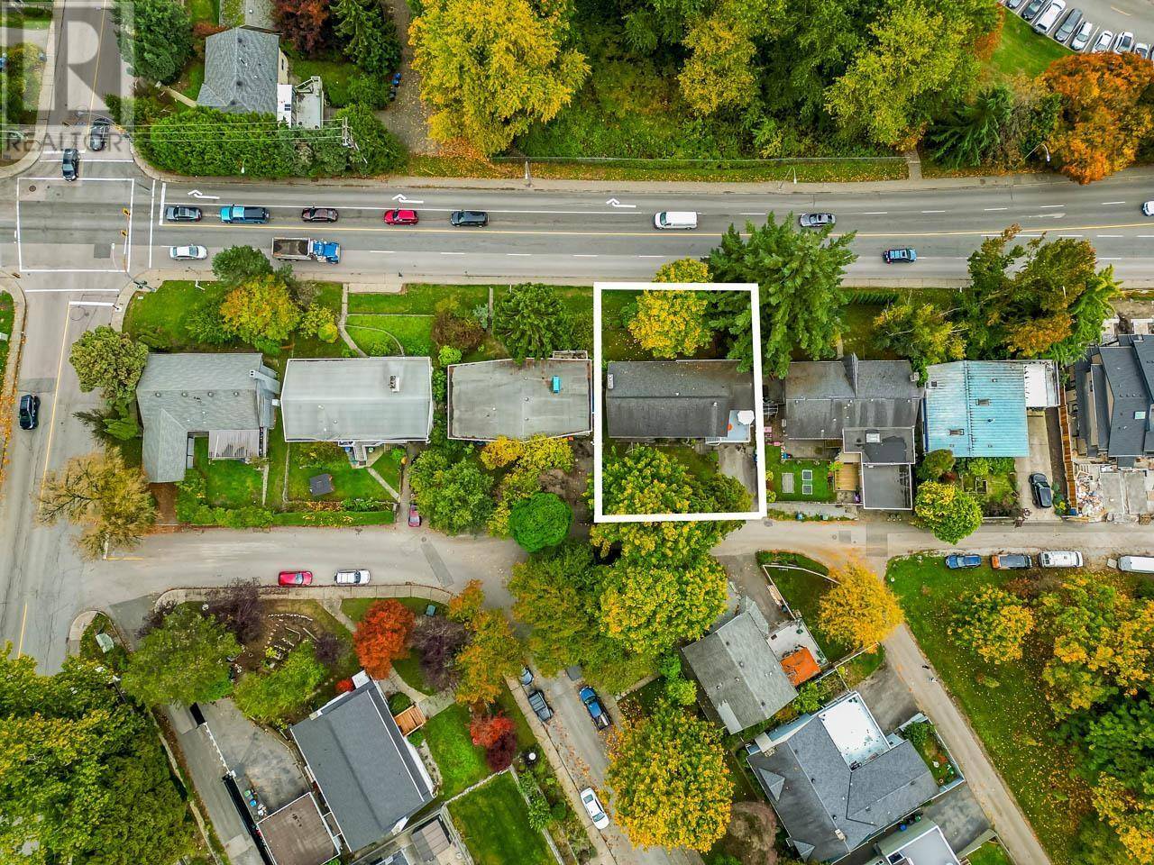 New Westminster, BC V3L4J4,57 E EIGHTH AVENUE