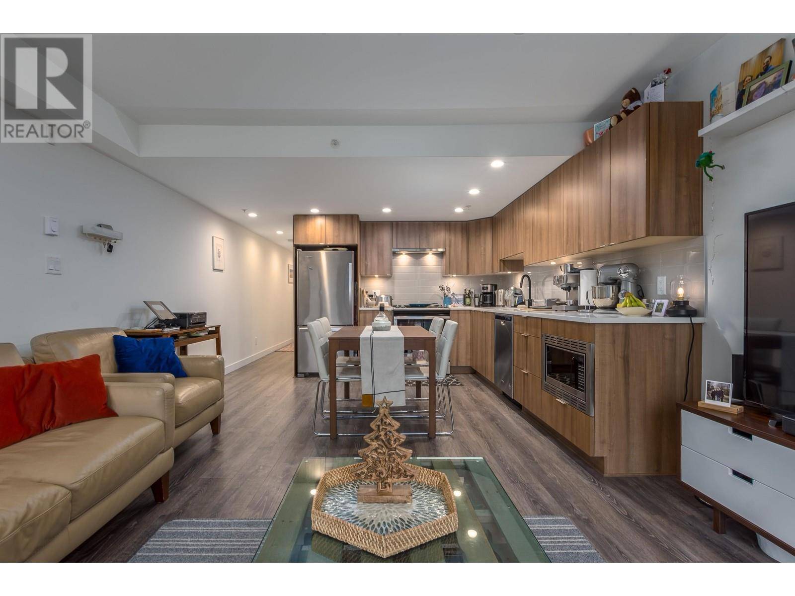 Squamish, BC V8B1B7,1365 PEMBERTON AVE #304