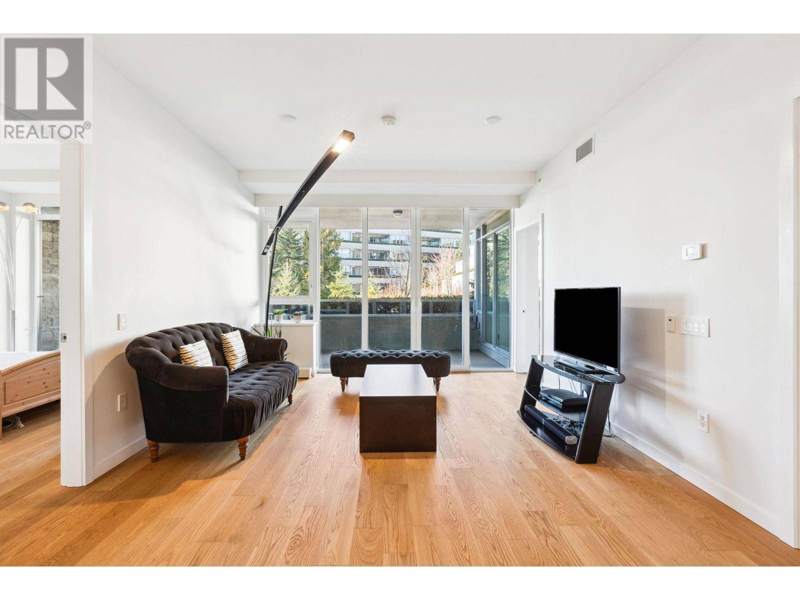 West Vancouver, BC V7T0B6,788 ARTHUR ERICKSON PL #204