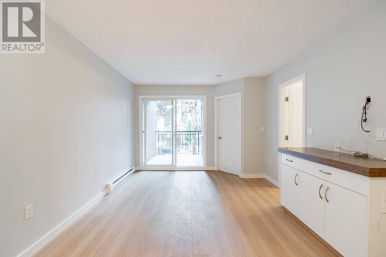 Vancouver, BC V6K1G1,2239 West 1ST AVE #305