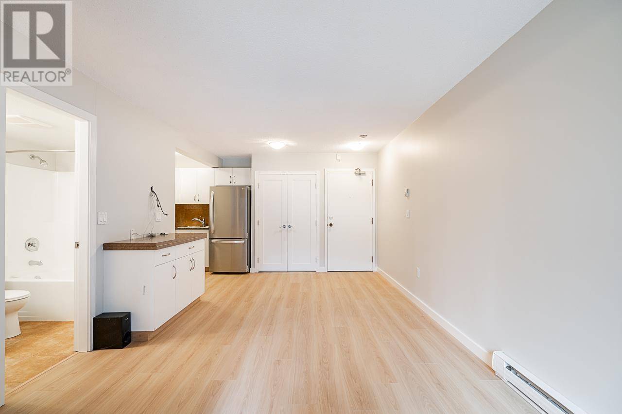 Vancouver, BC V6K1G1,2239 West 1ST AVE #305