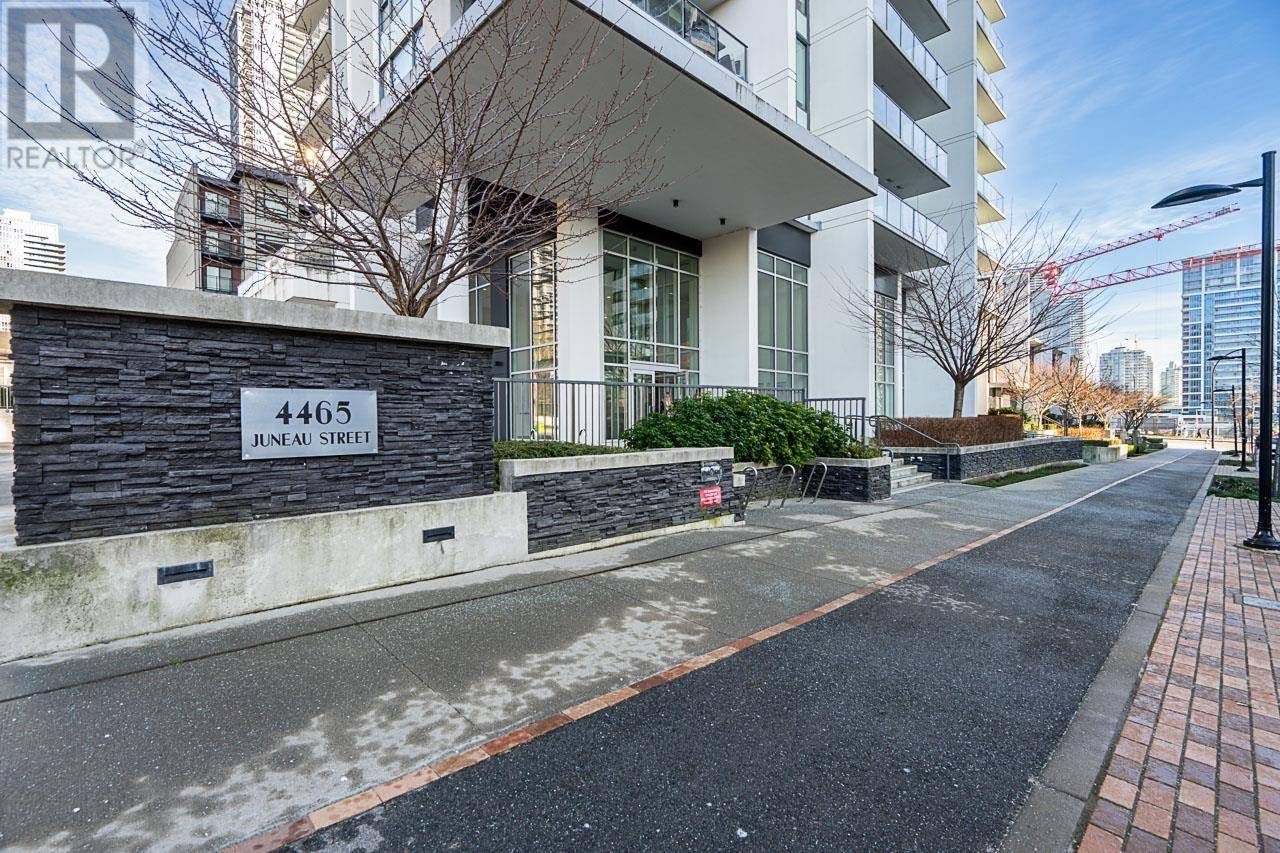 Burnaby, BC V5C0L8,4465 JUNEAU ST #707