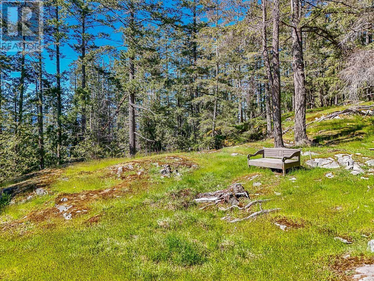 Bowen Island, BC V0N1G2,1795 EMILY LANE