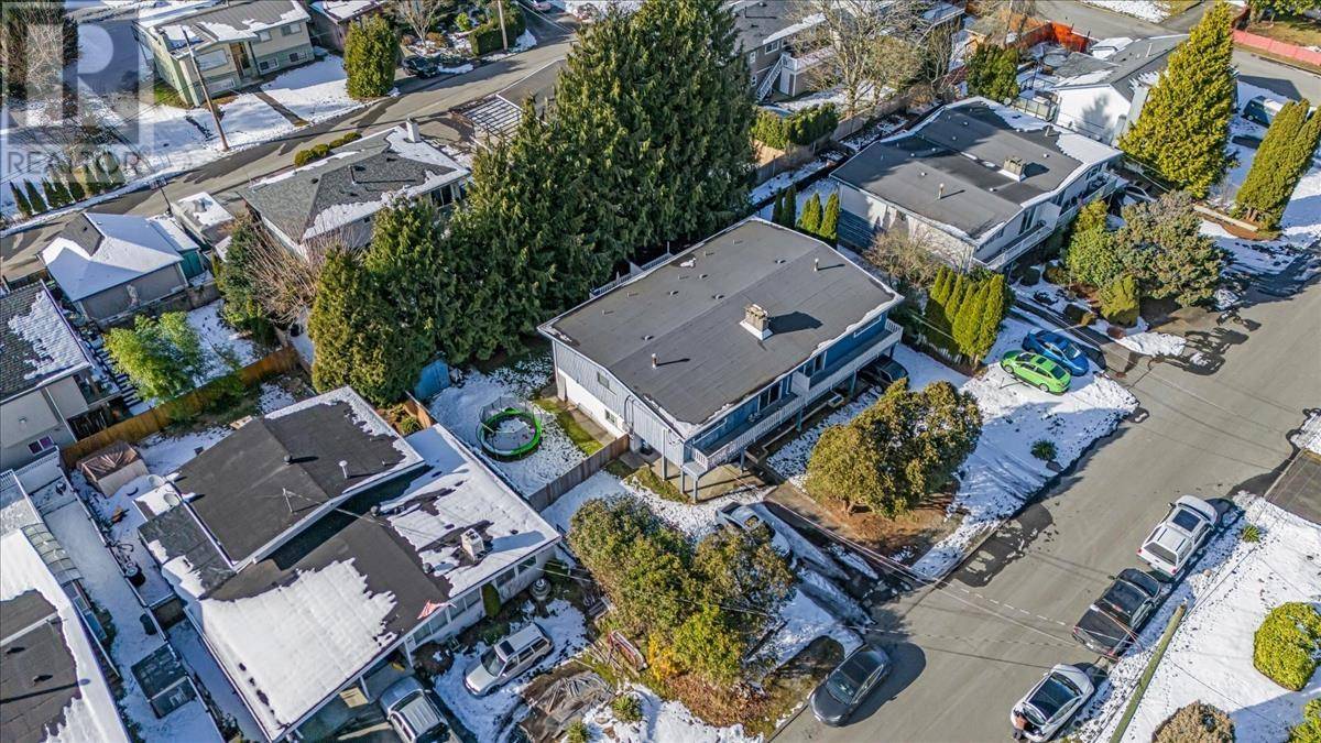 Port Coquitlam, BC V3B4M1,3523 CARLISLE STREET