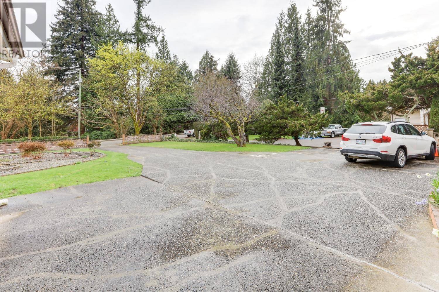 Burnaby, BC V5A2C7,7765 GOVERNMENT ROAD