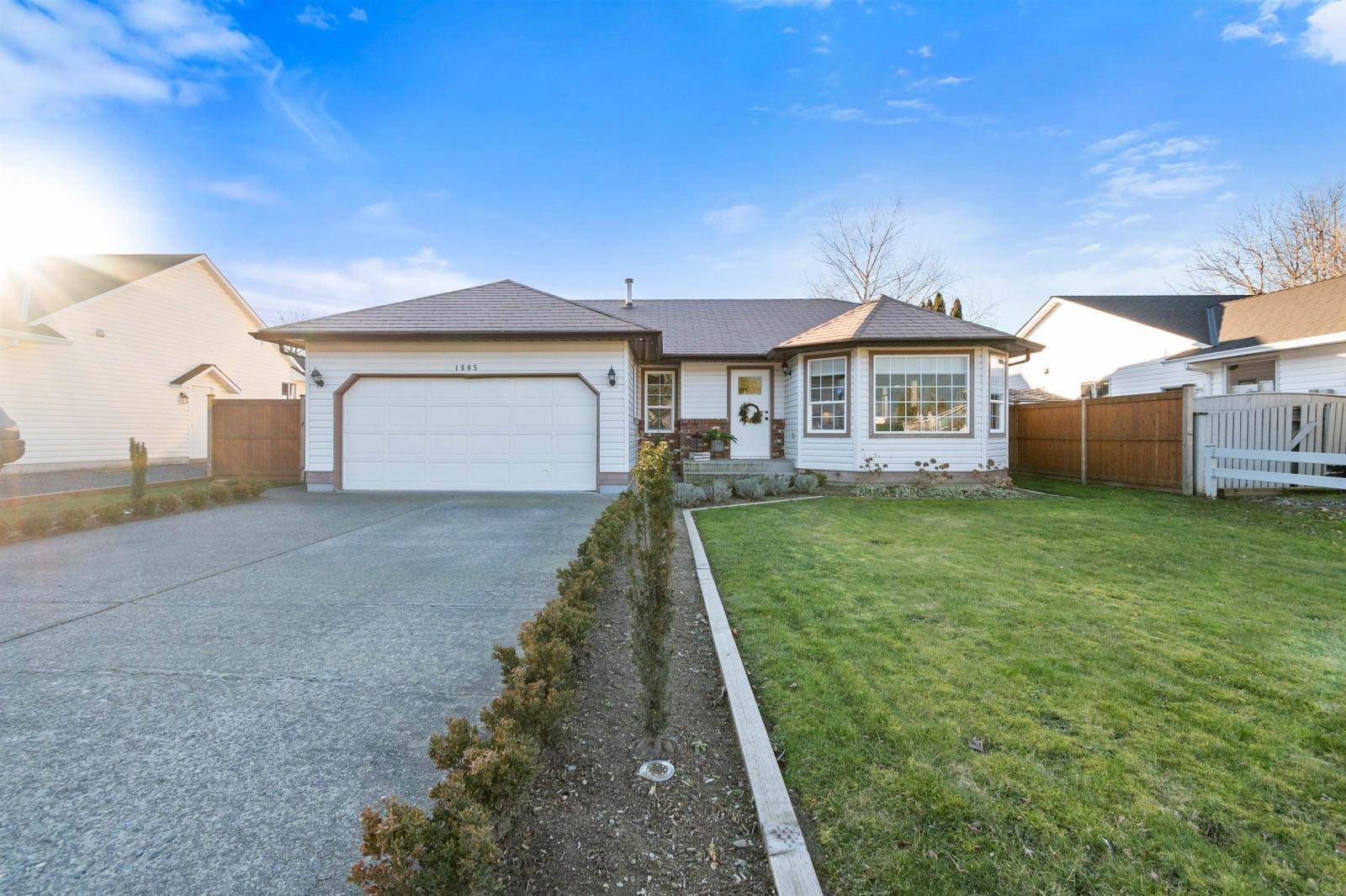 Agassiz, BC V0M1A2,1605 MAPLE CRESCENT|Agassiz