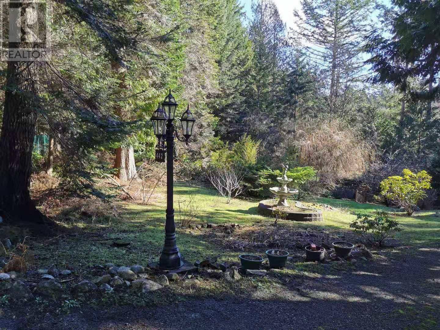 Mayne Island, BC V0N2J2,442 MARINERS WAY