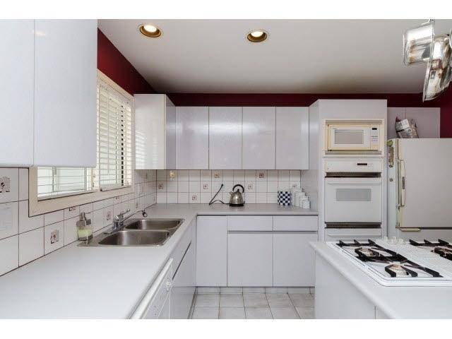 Surrey, BC V4P1V9,3035 BALSAM CRESCENT