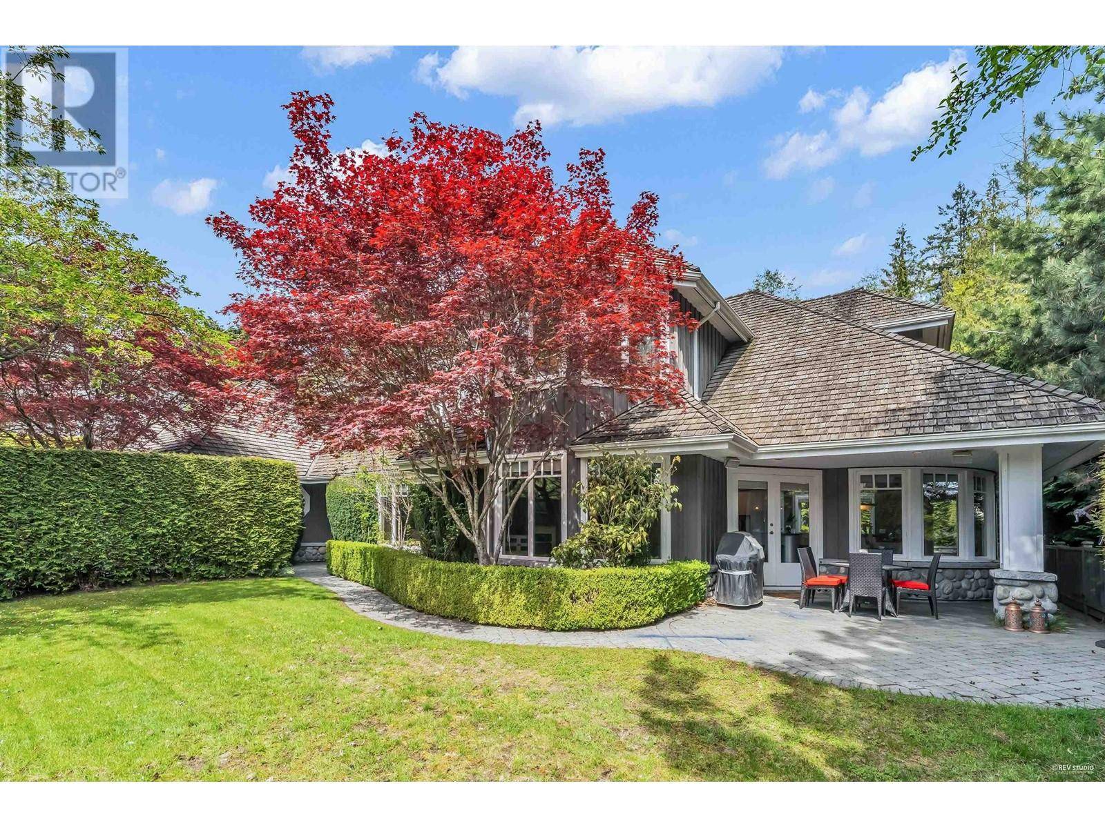 West Vancouver, BC V7W3J5,4683 DECOURCY COURT