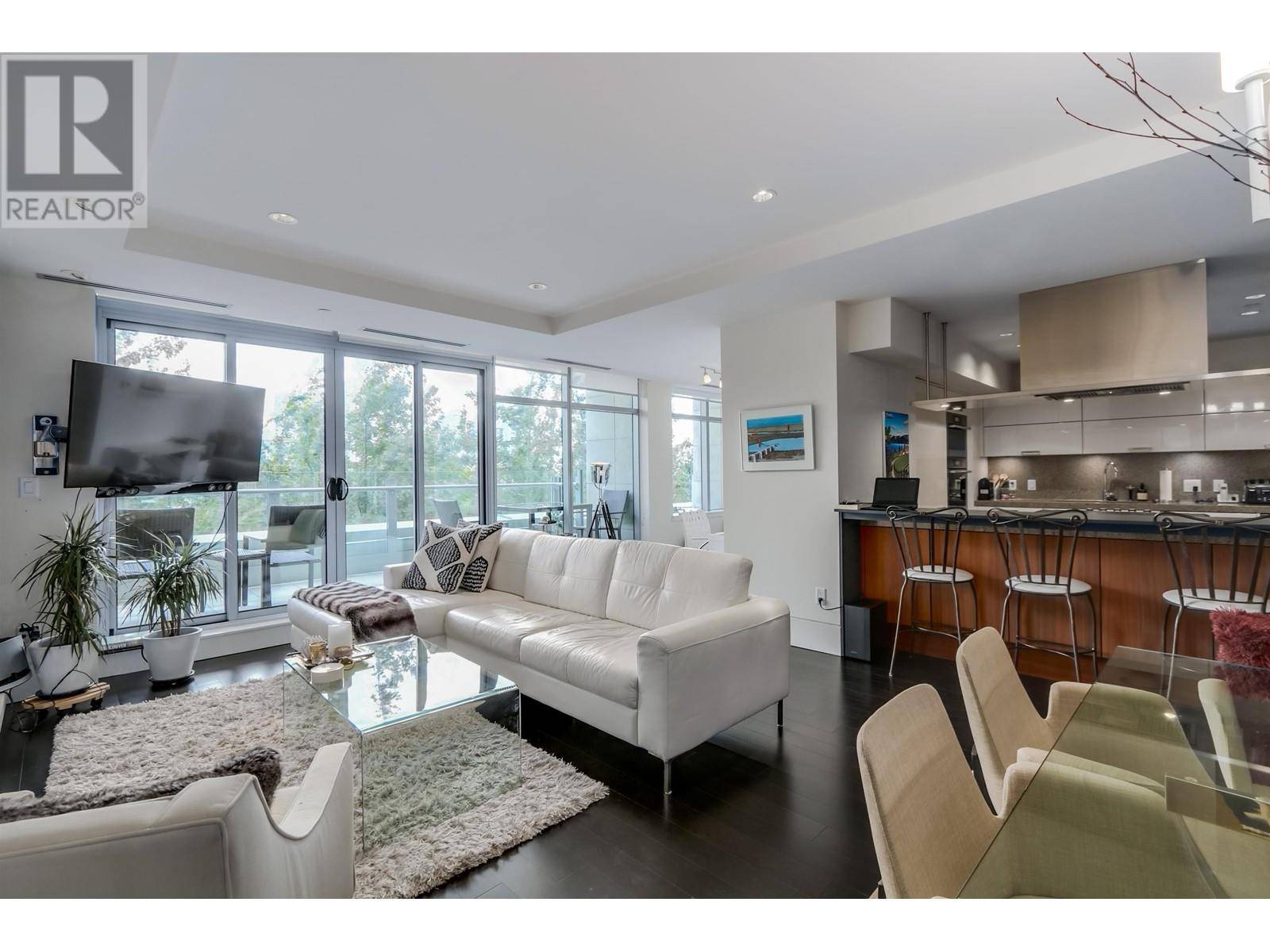 Vancouver, BC V6Z0A5,1560 HOMER Mews #303