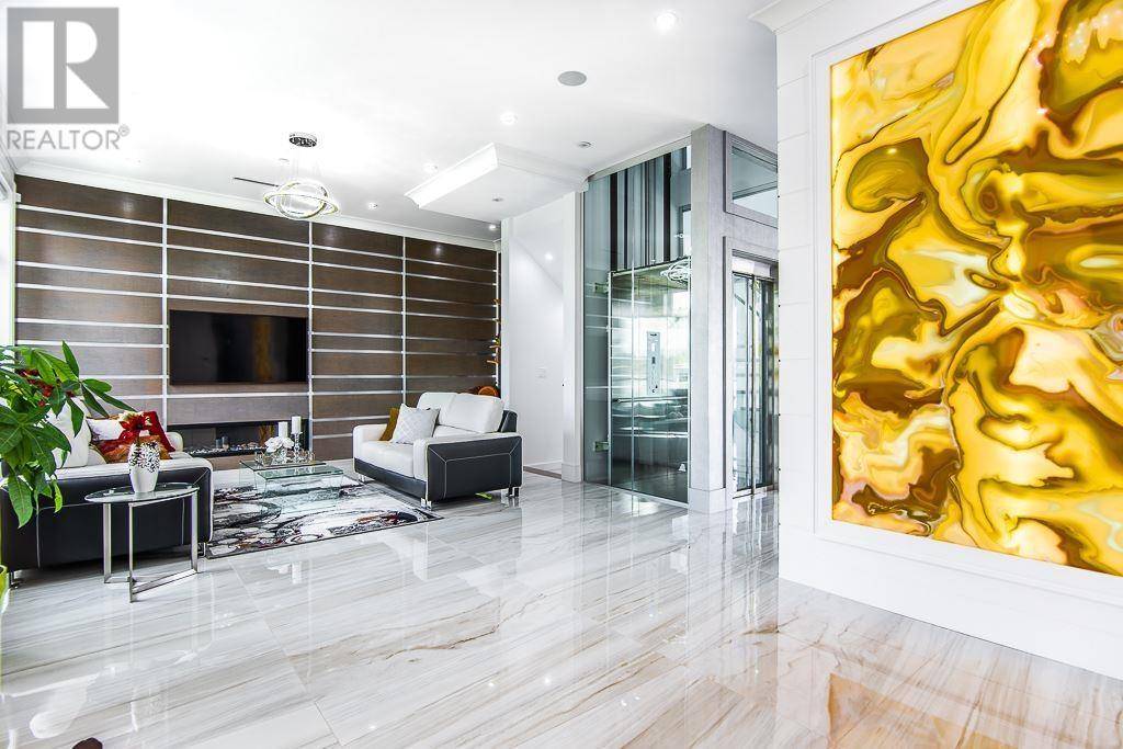 Vancouver, BC V6M2G7,1238 W 45TH AVENUE