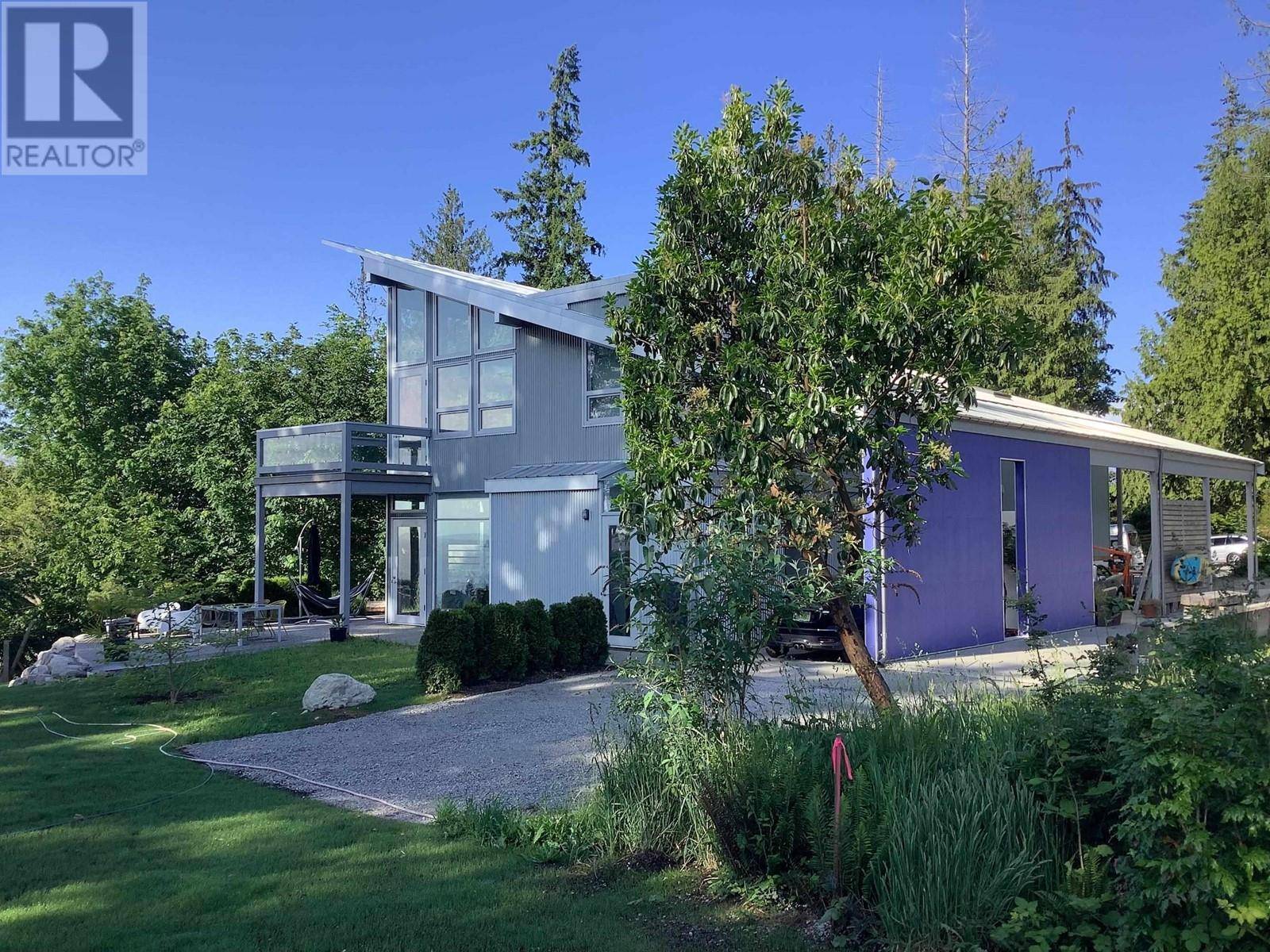 Sechelt, BC V7Z0M4,5550 NICKERSON ROAD