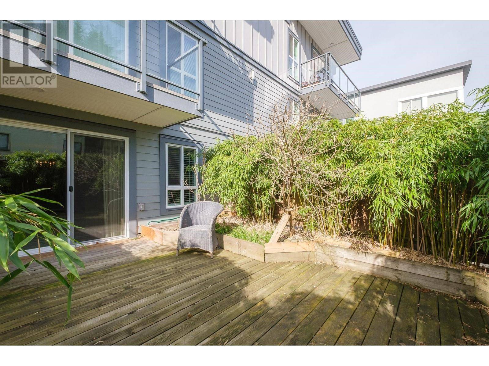 Vancouver, BC V6J3W3,1450 LABURNUM ST #106