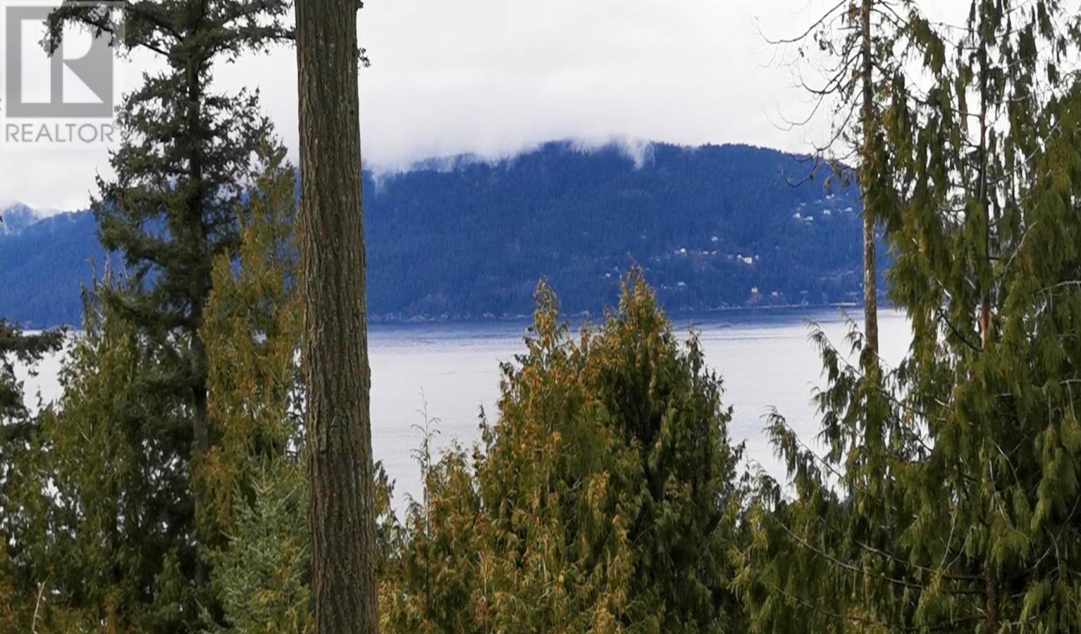 West Vancouver, BC V7W3A7,5339 MONTE BRE CRESCENT
