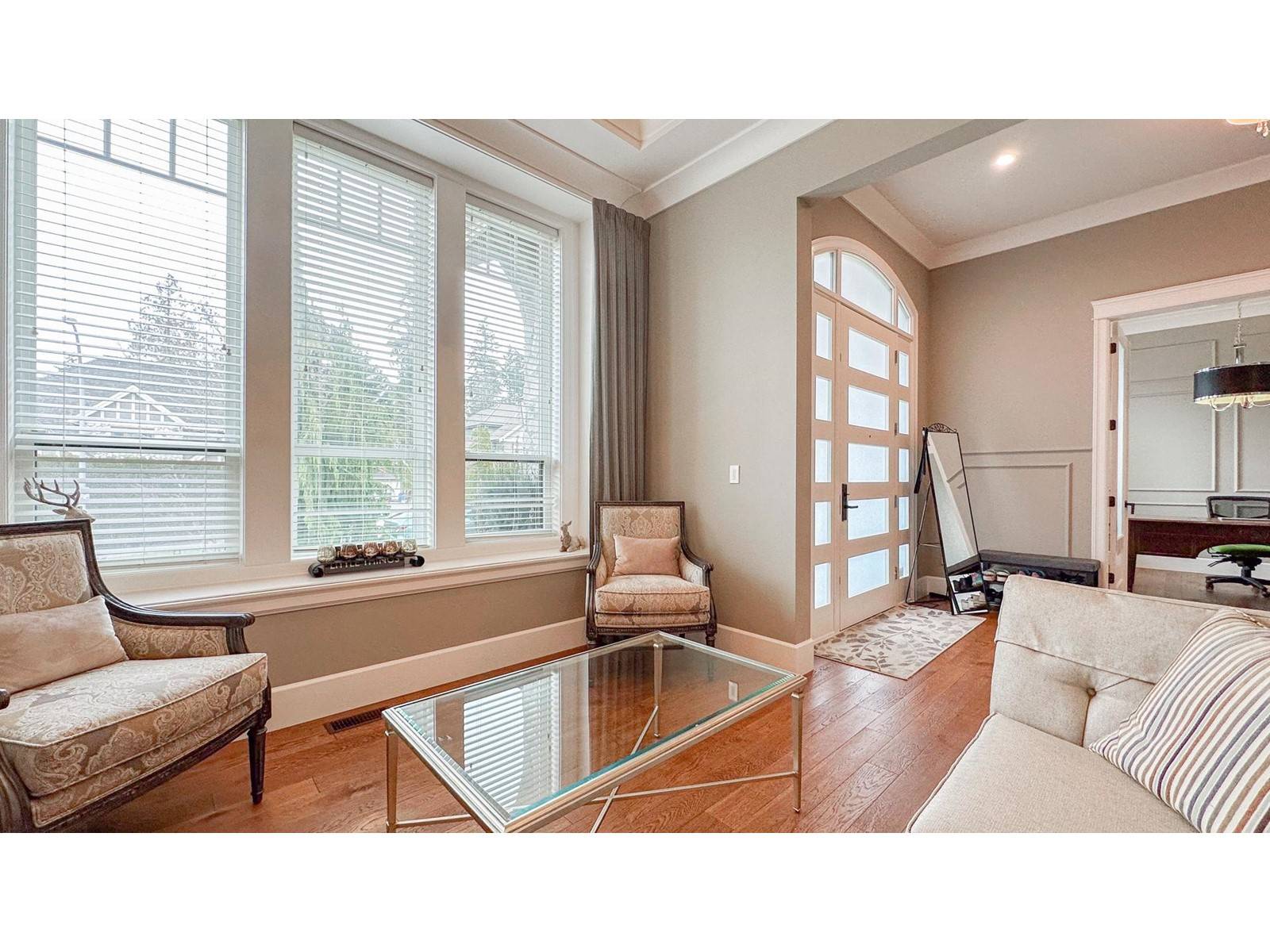 Surrey, BC V4P2A1,14428 33A AVENUE