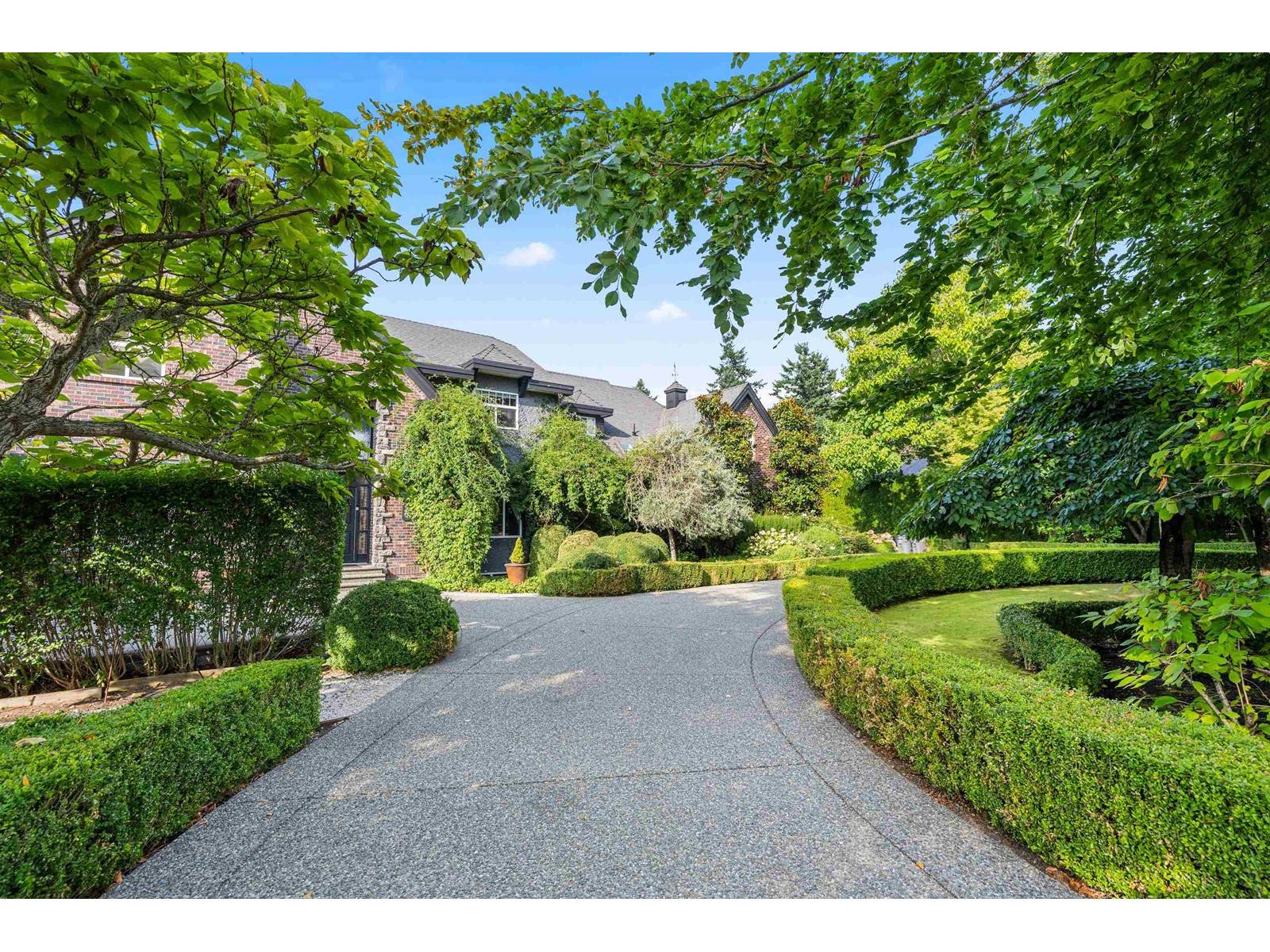 Surrey, BC V3Z9W9,16505 26 AVENUE