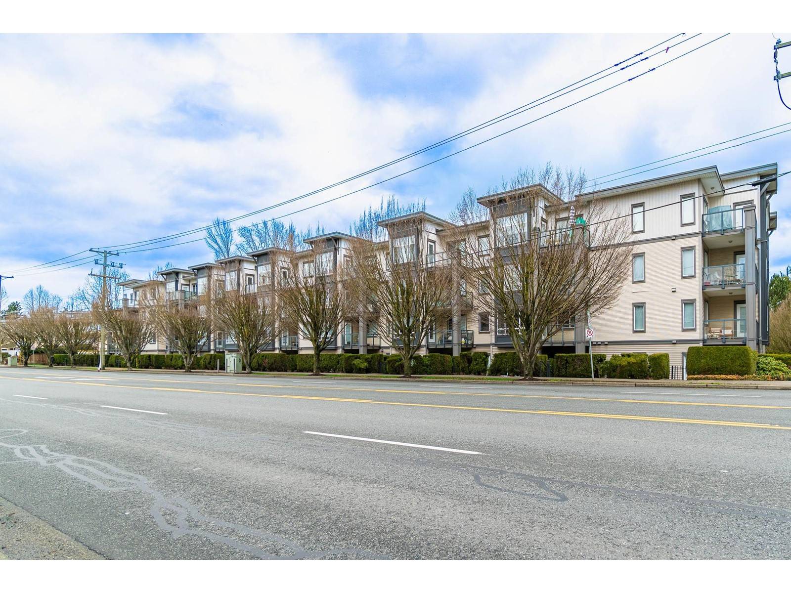 Abbotsford, BC V2S7G2,2943 NELSON #303